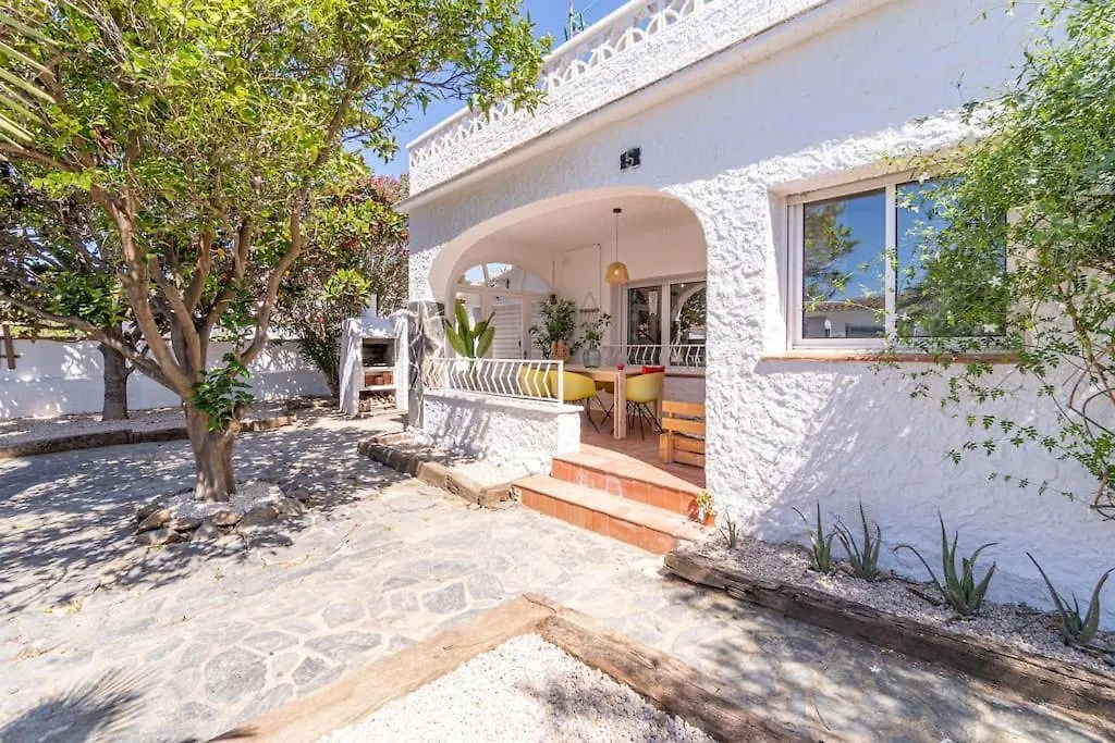 Vakantiehuis Mbii- Paradise Emporda With Heated Little Swiming-Pool-Very Quite Place Villa Roses Spanje